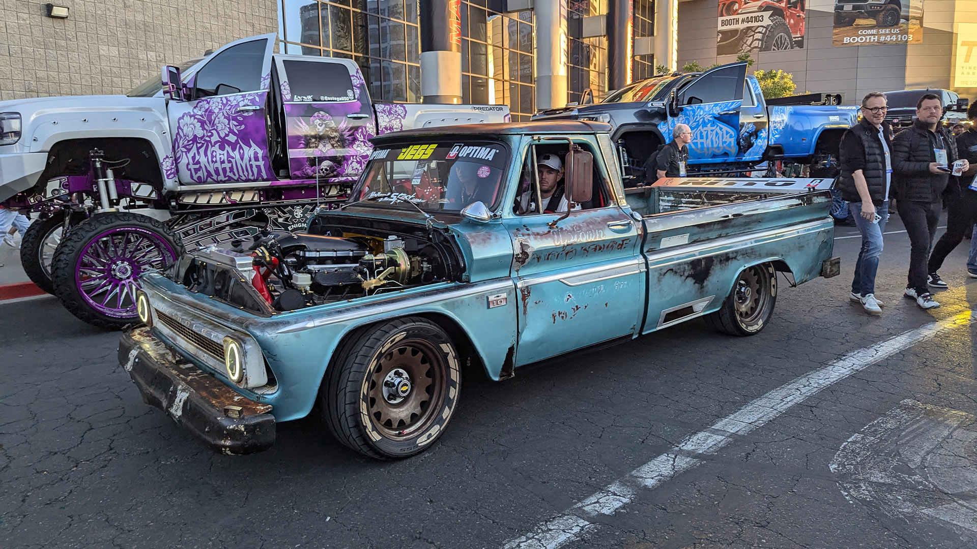 Custom hotrod truck leaving SEMA 