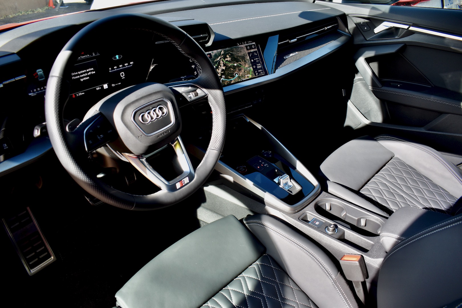 message-editor%2F1634597256427-2022audis3interior4.jpeg